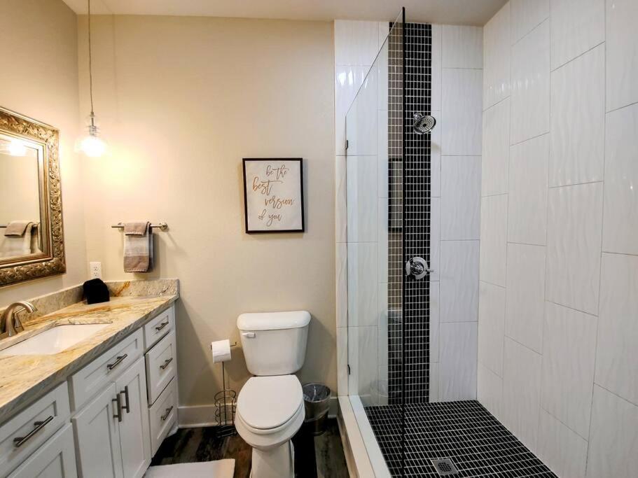 Duplex Lakeview A - 10 Minutes To Oaklawn Racing & Gaming Сasa de vacaciones *